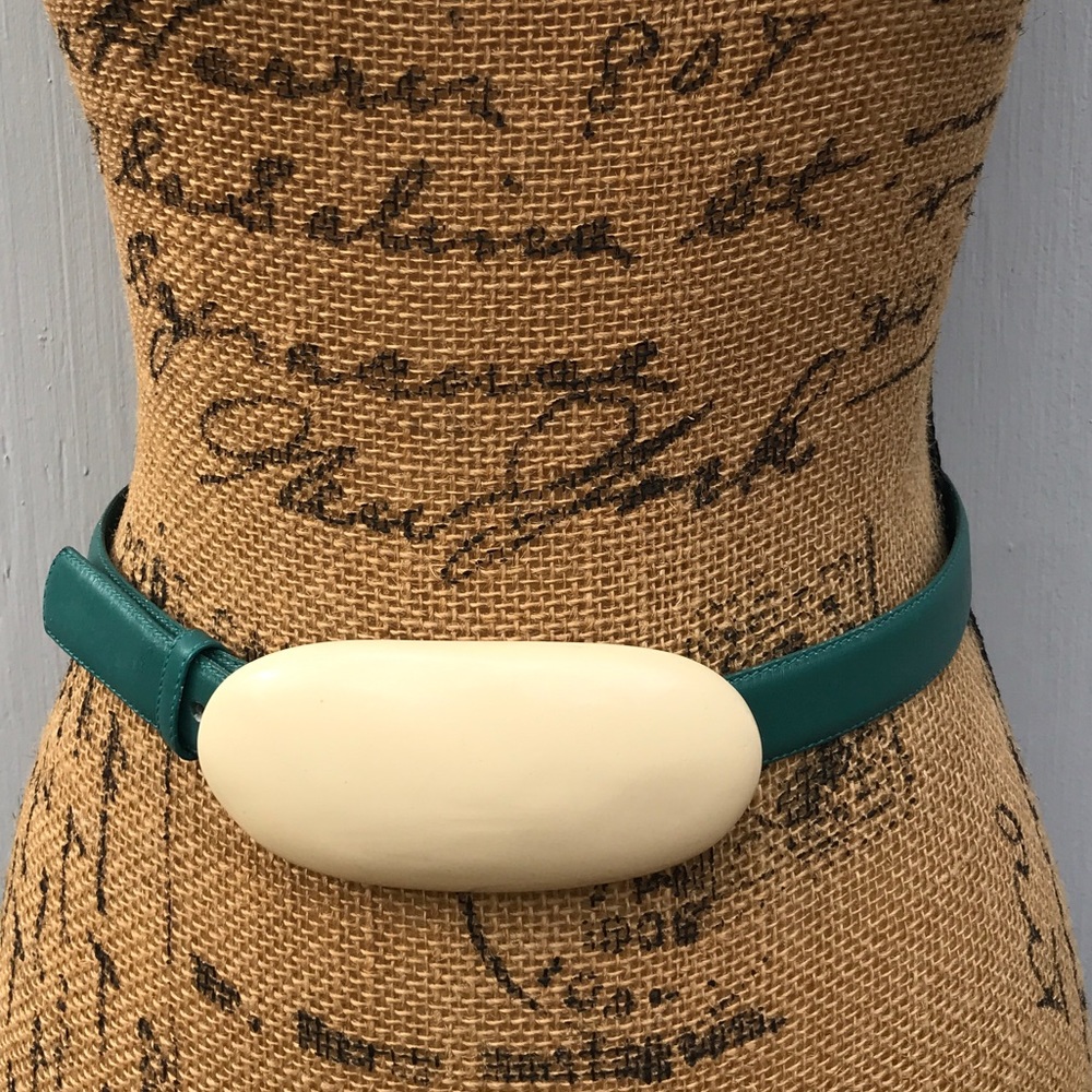 Vintage Ilana Goor Green Leather Bekt with Bone Buckle